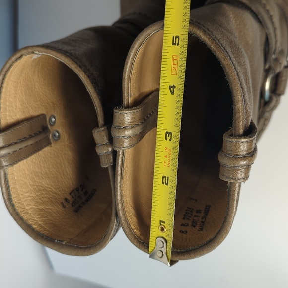FRYE Women's Size 8 Maxine Trapunto Shortie Boots Grey/Taupe Harness Boot EUC - Picture 11 of 14